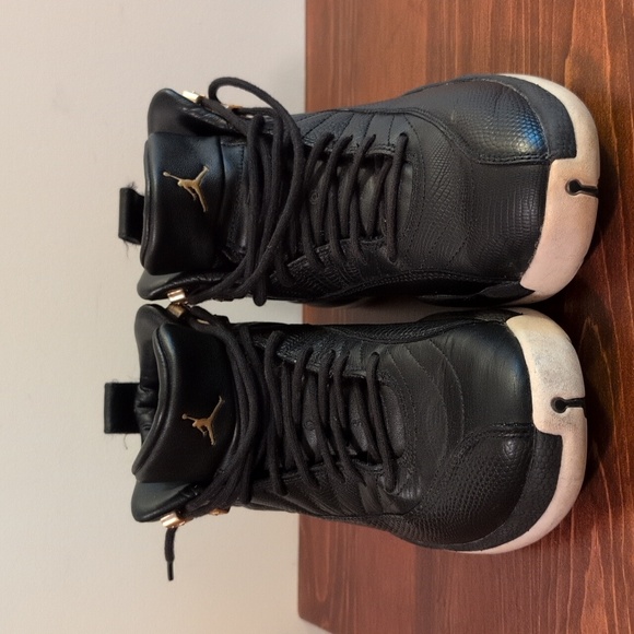 Nike Air Jordan 12 Retro Women Nike Air Jordan 12 Retro XII Sz 9.5 Women